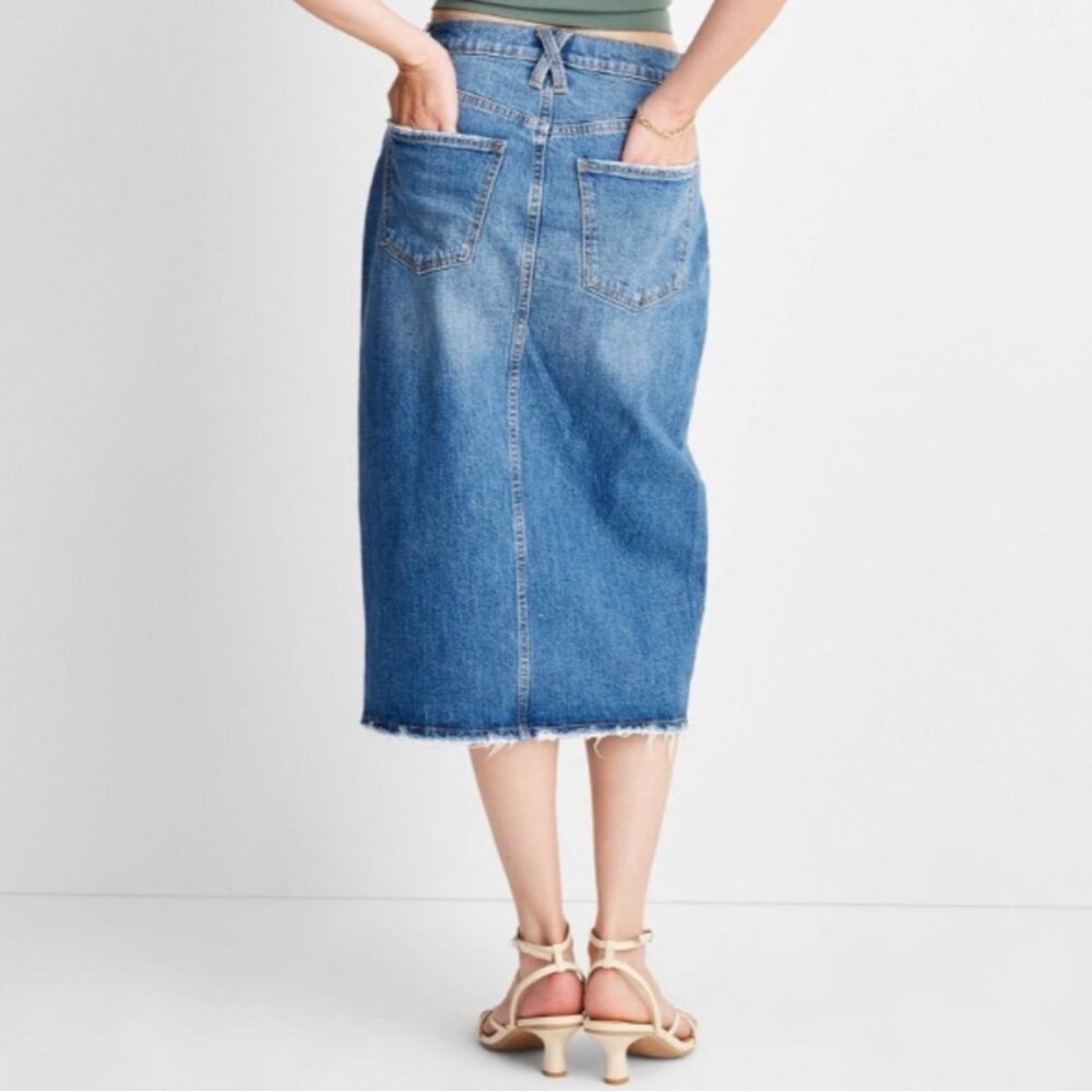 Universal Thread Medium-Wash Denim High Rise Midi… - image 8